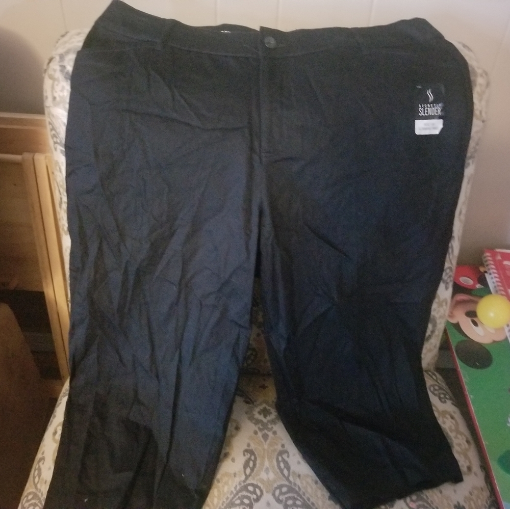 Black capri st John's bay. 18W